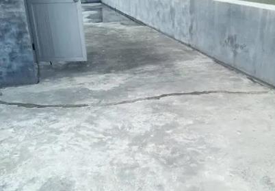 武汉楼顶漏水维修公司分享下如何解决卫生间隐蔽部位漏水的问题?